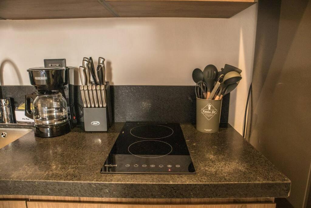Great Location, New, 1br 4 Ppl Apartment *