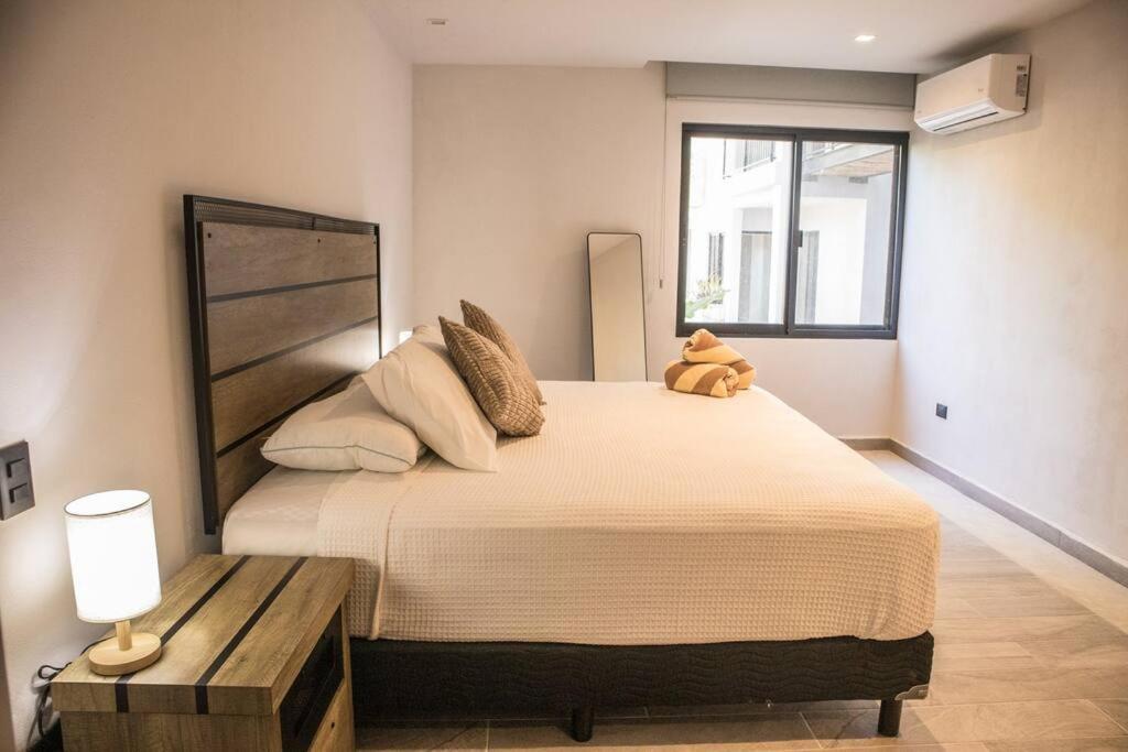 Great Location, New, 1br 4 Ppl Apartment